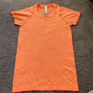 Lululemon short-sleeve swiftly tech